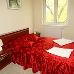 Club Topaz Aparthotel