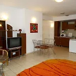 Aparthotel Club Topaz 4*