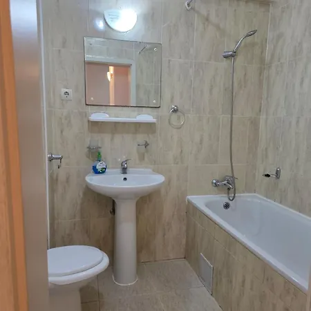 Club Topaz 4*