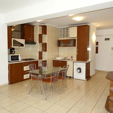 Aparthotel Club Topaz 4*