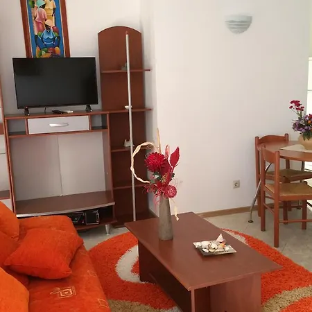 Club Topaz Нептун